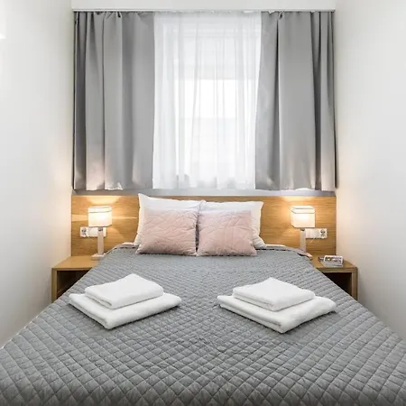 Arianska - Lift & Ac Apartman *