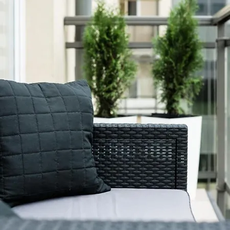 Arianska - Lift & Ac Appartement